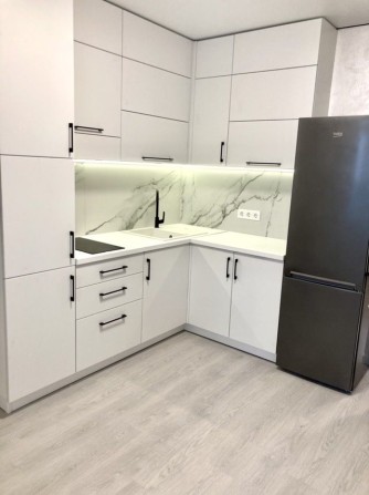 Продам двокімнатну квартиру - фото 1