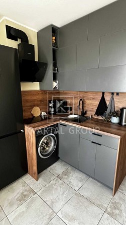 БЕЗ КОМІСІЇ! Продам ГАРНУ  1к квартиру з авторським ремонтом ЖК Атлант - фото 1