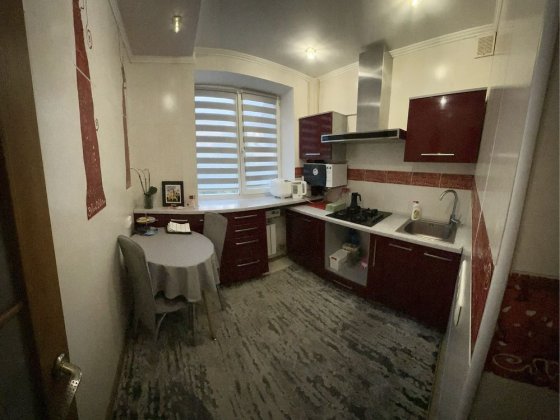 Продаж 2-к квартири в самому центрі Берестина – «Заходь і живи!» Берестин