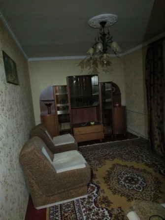 Продам квартиру 2 кімнатну з меблями - фото 1