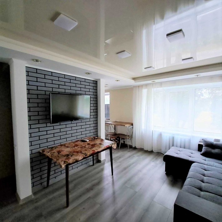 Продається 2-х кімнатна квартира б. Краматорський - фото 1