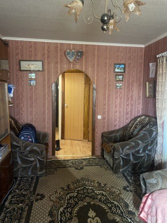 Продам 2-х кім.кв у центрі з меблями . - фото 1