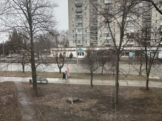 Продам 3-х кімнатну квартиру на 2-му мікрорайоні Лозовая