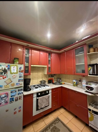 Продается 3х комнатная квартира чешка с мебелью и техникой - фото 1