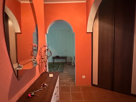 Чотирикімнатна квартира район Варуса та АТБ Марганец