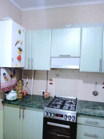 Продам двокімнатну квартиру по вул. Д.Апостола, 6А - фото 1