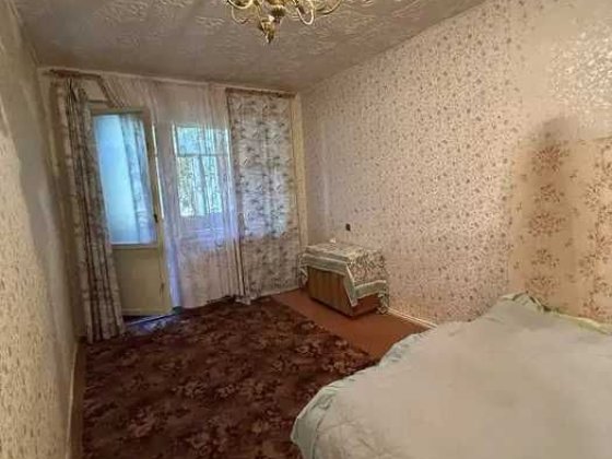 Продається 4 кімнатна світла квартира в р-ні Росвигово Мукачево