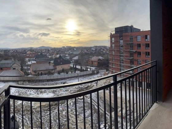 Однокімнатна квартира від забудовника в ЖК Royal Town з видом на місто Мукачеве