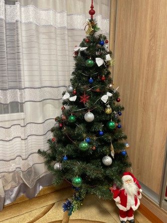 Продам  двох кімнатну квартиру в центрі міста з виглядом на площу! - фото 1