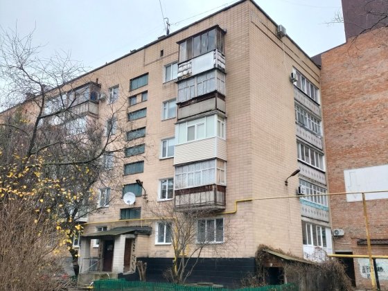 3х-кімн. покращена в центрі м. Ніжина (площа) Ніжин