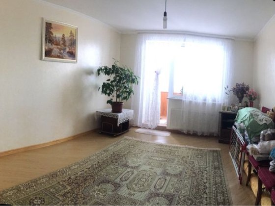 Продам квартиру двох кімнатна ( район Болгари) Звягель