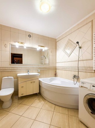 Продається 4 кімнатна квартира з автономним опаленням та ремонтом - фото 1