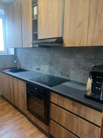 Продам квартиру (напів особняк) в центрі Мукачево - фото 1