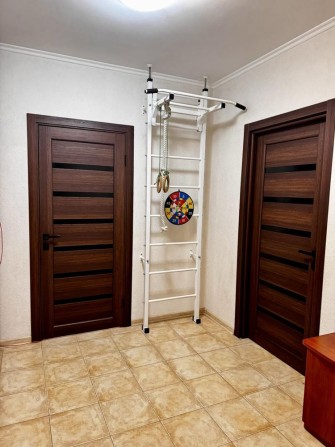 Продам 2 комнатную квартиру, Обухов , ул Лермонтова 22! - фото 1