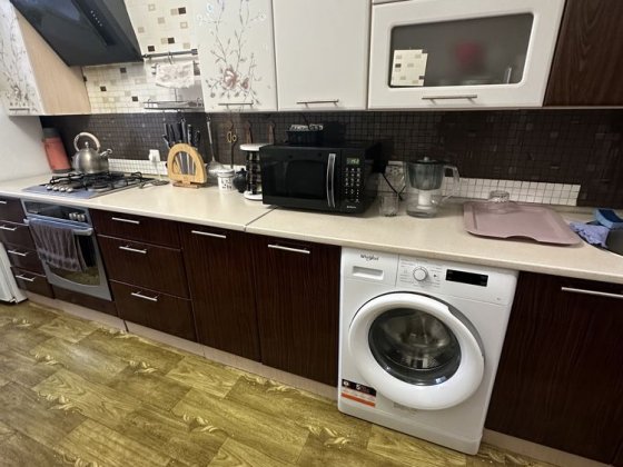 Продам 2 кімн. Квартиру м-р Сосновий ! Обухів