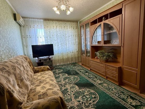 Продажа 2 ком. м. Павлоград Павлоград