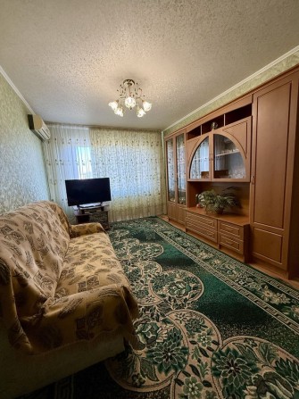 Продажа 2 ком. м. Павлоград - фото 1