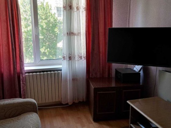 2 поверх, 2-х кімнатна квартира в коперативному будинку.ПЗТО.Своя. Павлоград