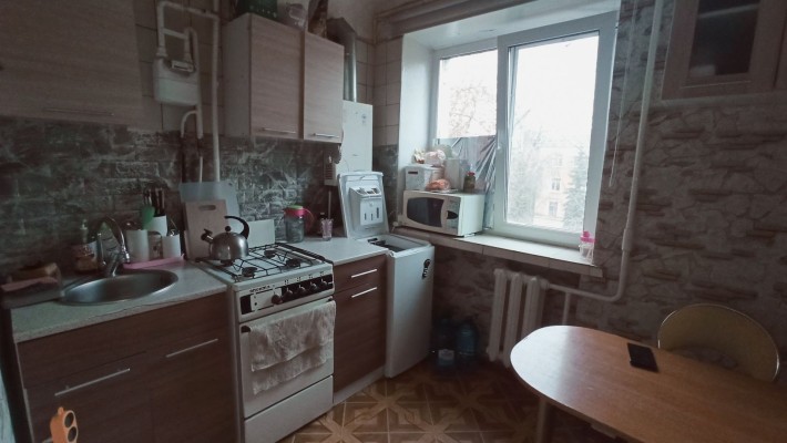 Продам 2-к. квартиру в центре - фото 1