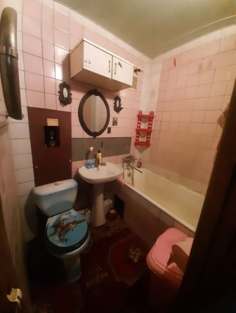 Продам 2 ком квартиру р- н музея на 3 этаже - фото 1