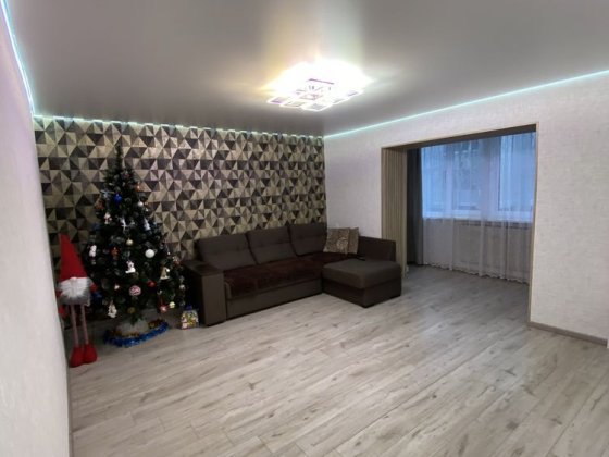 Продам  3-х ком. кв Павлоград