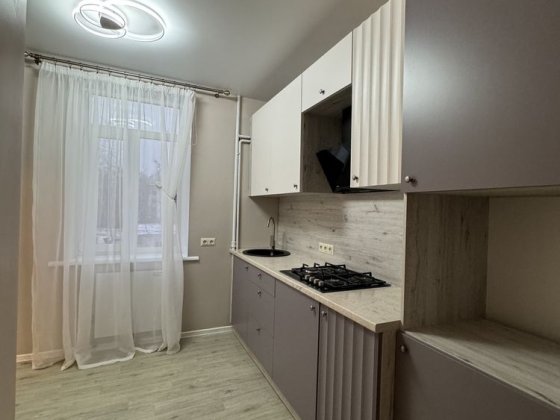 Продам двухкомнатную квартиру с автономным отоплением