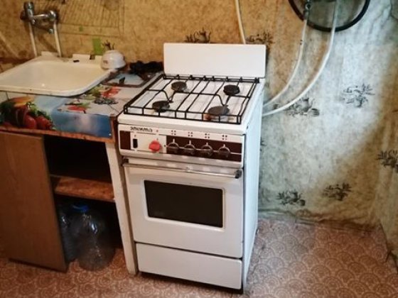 Продам 1 комн квартиру с. п 2 эт.пос 40 лет Октября ул. Комарова торг Павлоград