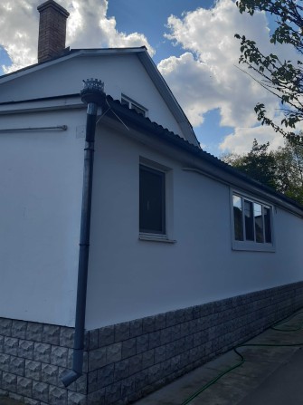 Продам повністю укомплектовану квартиру в парковій зоні міста Сарни - фото 1