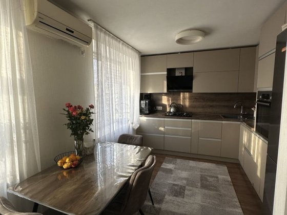 Продается 3-комнатная квартира Павлоград