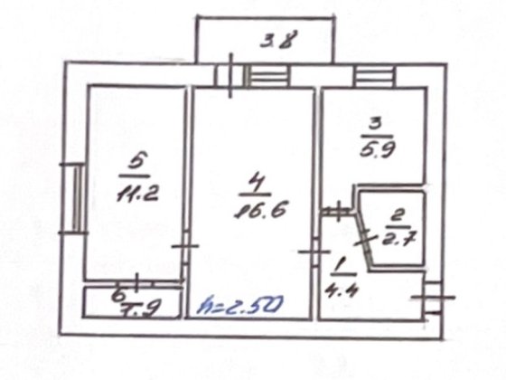 Обміняю 2 х кімнатну квартиру р-н Площі на будинок Светловодск