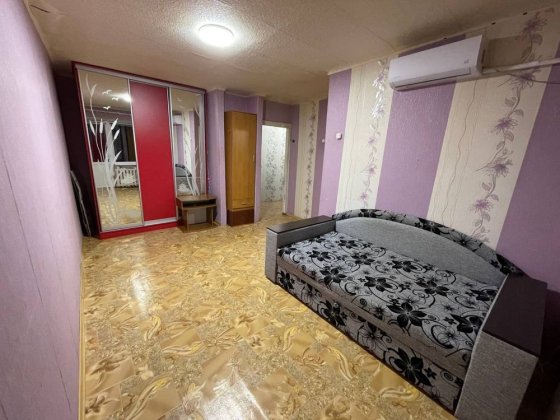 Продам 1-комнатную квартиру Новомосковск Самар