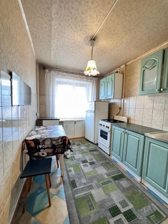 Продам трёхкомнатную квартиру в центре города. - фото 1