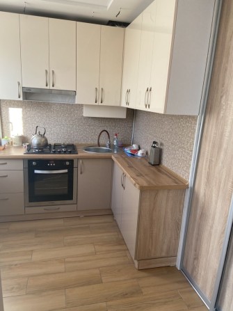 Продам 3к квартиру, 2 поверх, ідивідуальне газове опалення, Центр. - фото 1