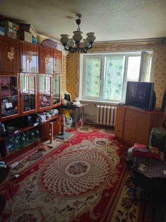 Продам 2х к. квартиру - фото 1