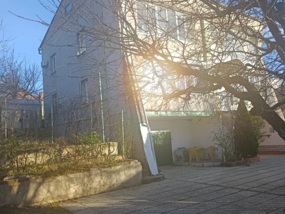 Продам 4х кімнатну 2рівневу квартиру в двоквартирному будинку Сміла