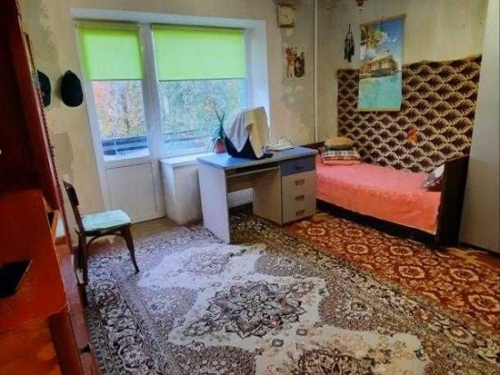 Продам 1-кімнатну квартиру в центрі Солоницівки. Солоницівка