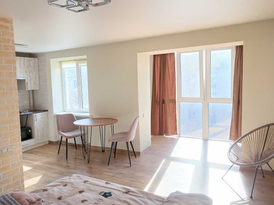 Продается  1 комнатная квартира в центре ул королева Славянск