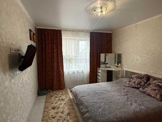 Продається комфортна 2-кімнатна квартира в чудовому районі! Умань