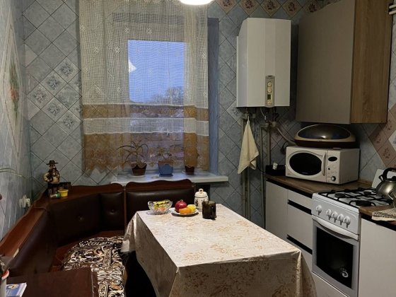 Продаж 3 кіи кв р-н Н.Умань,індивідуальне газове опалення Умань