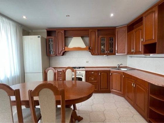 3 кімнатна квартира , в яку можна заіхати вже завтиа Хмельницький