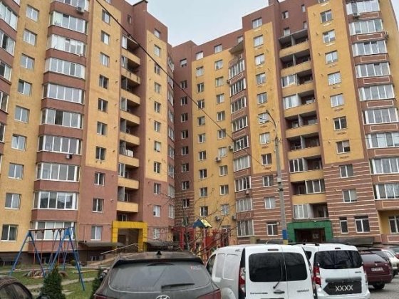 Продам 2-х кімнатну  квартиру р-н Виставка Хмельницкий