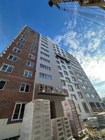 Твій шанс купити 2к на Виставці за 42 тисячі - фото 1