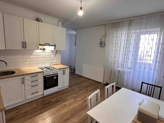 Продам квартиру у новому будинку Шептицький