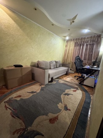 Продається 2 кімнатна квартира в районі 11-12 школи! - фото 1