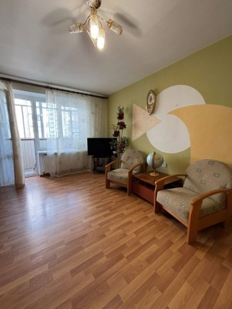 Продається трикімнатна квартира - фото 1