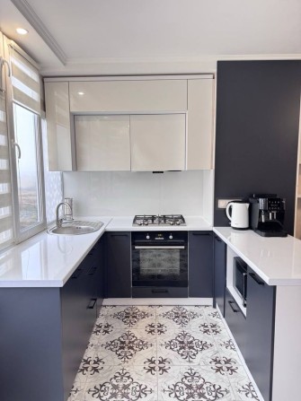 Продаж затишної квартири з ремонтом - фото 1