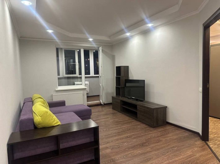 Продаж 1 кімнатної квартири на Озерній - фото 1