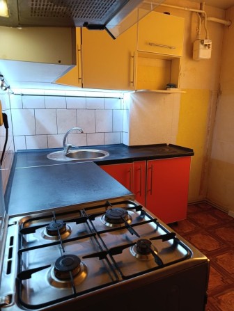 Продам 1 к квартиру 1поверх - фото 1