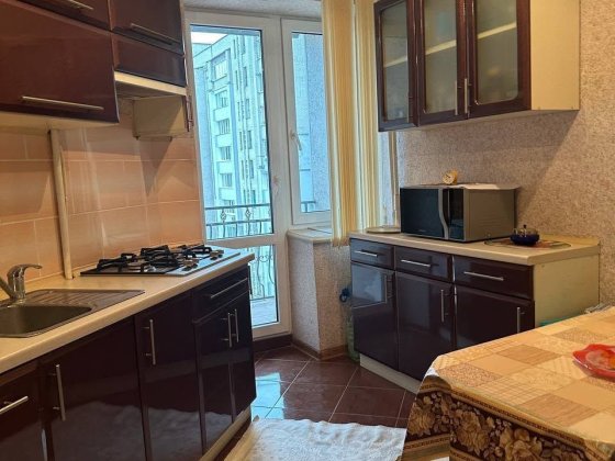 Продається 2 - кімнатна квартира Шептицький