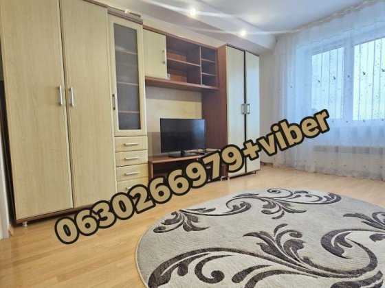 Продам 2-кім квартиру, район 8-9школи Шептицький